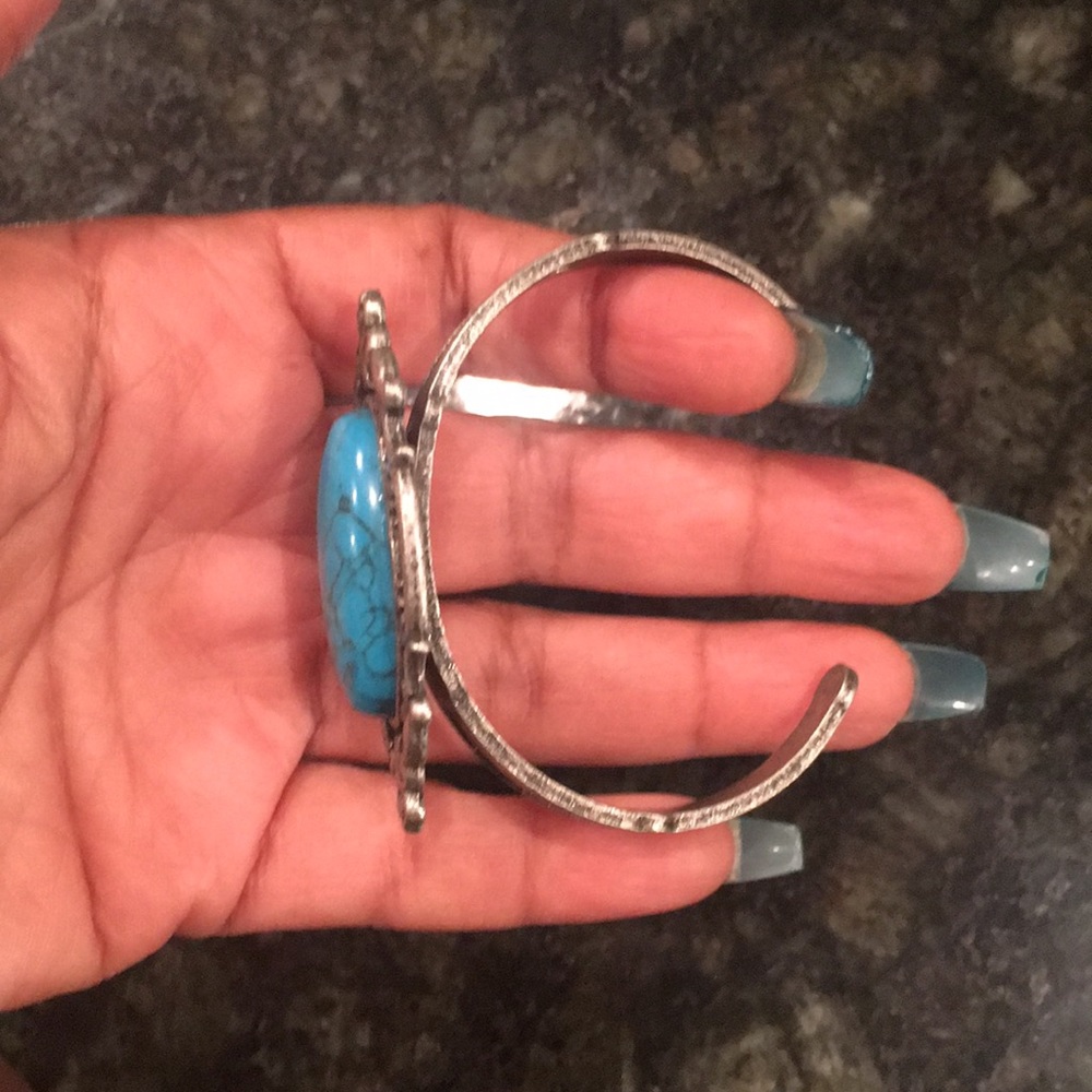 Bracelet - Picture 2 of 2